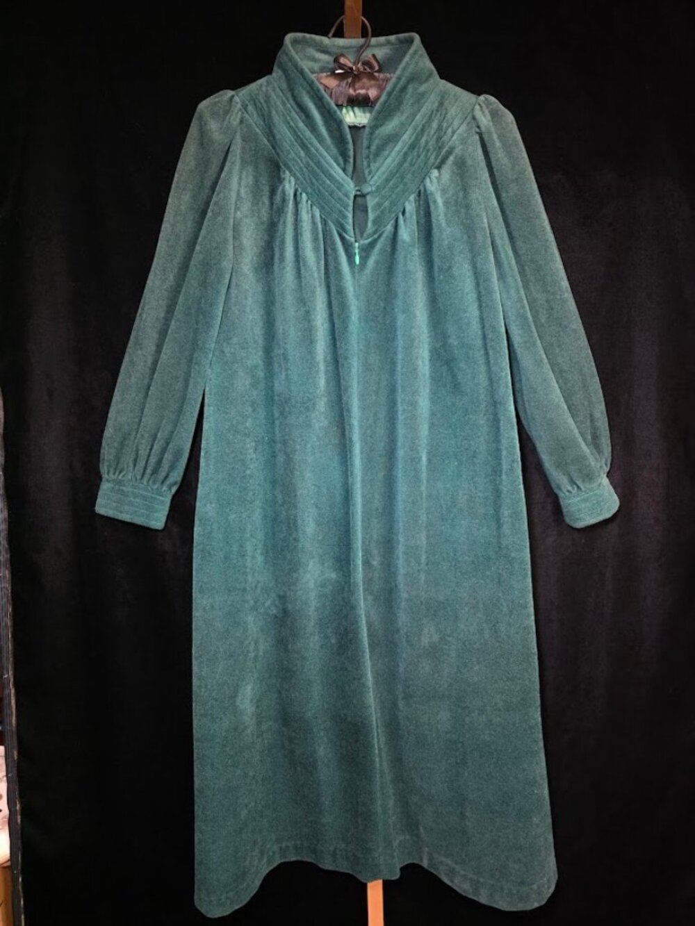 R. Michael Alan Vintage Dressing Gown/Bath Robe M